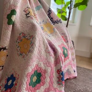 Vintage Grandmother’s Flower Garden Quilt 1930s Feedsack Prints 90x70